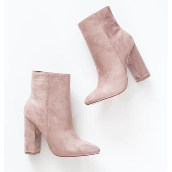 NWT Rooney Blush Velvet Ankle Booties - Picture 3 of 8